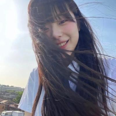 红色尾翼